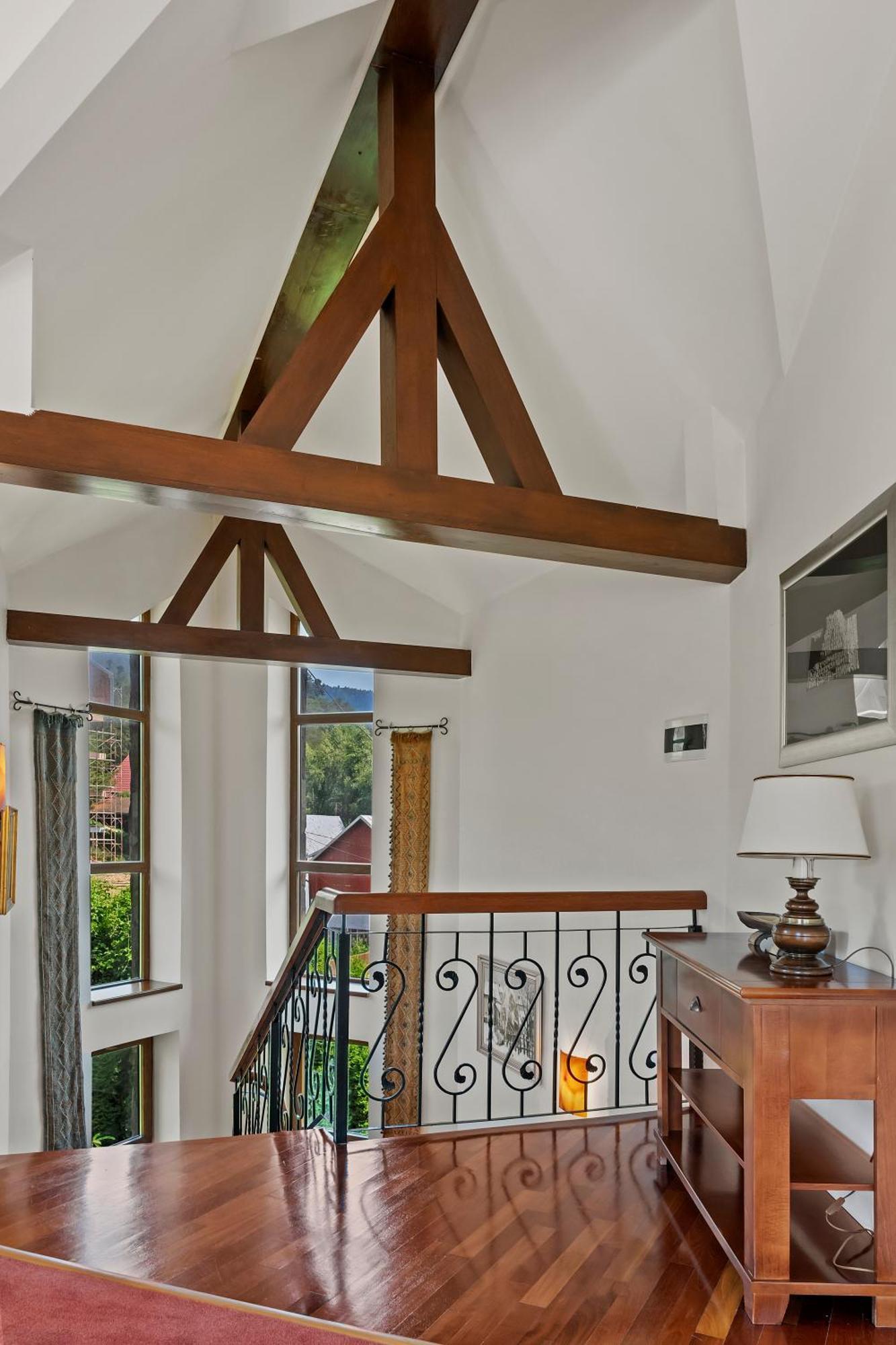 Wine Cellar Villa With Beautiful Garden In Sinaia - Busteni Poiana Tapului المظهر الخارجي الصورة