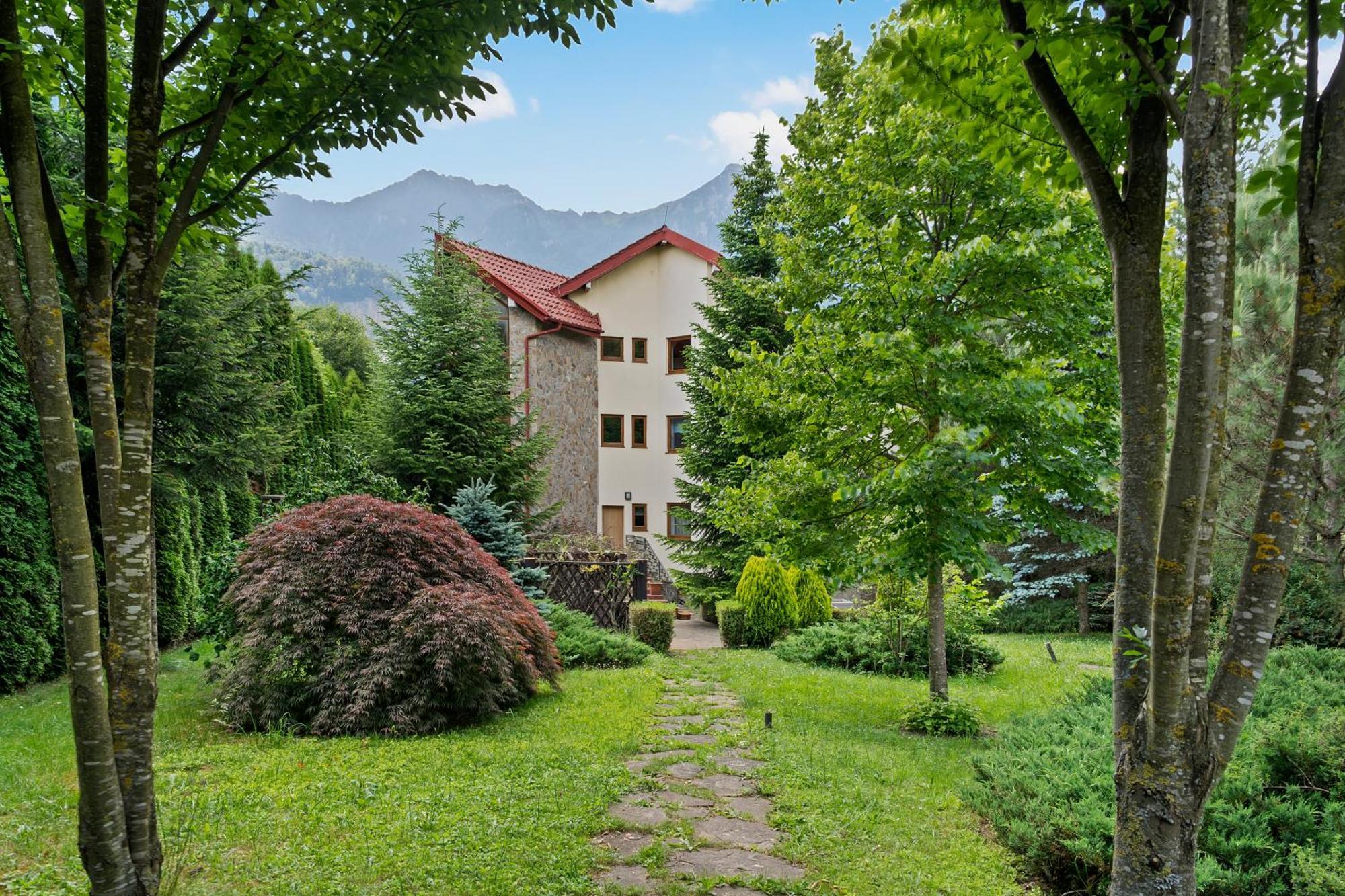 Wine Cellar Villa With Beautiful Garden In Sinaia - Busteni Poiana Tapului المظهر الخارجي الصورة